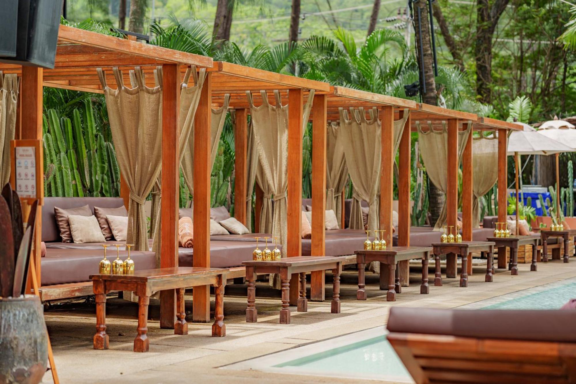 Cafe Del Mar Phuket - Suite & Penthouse Pantai Kamala Luaran gambar