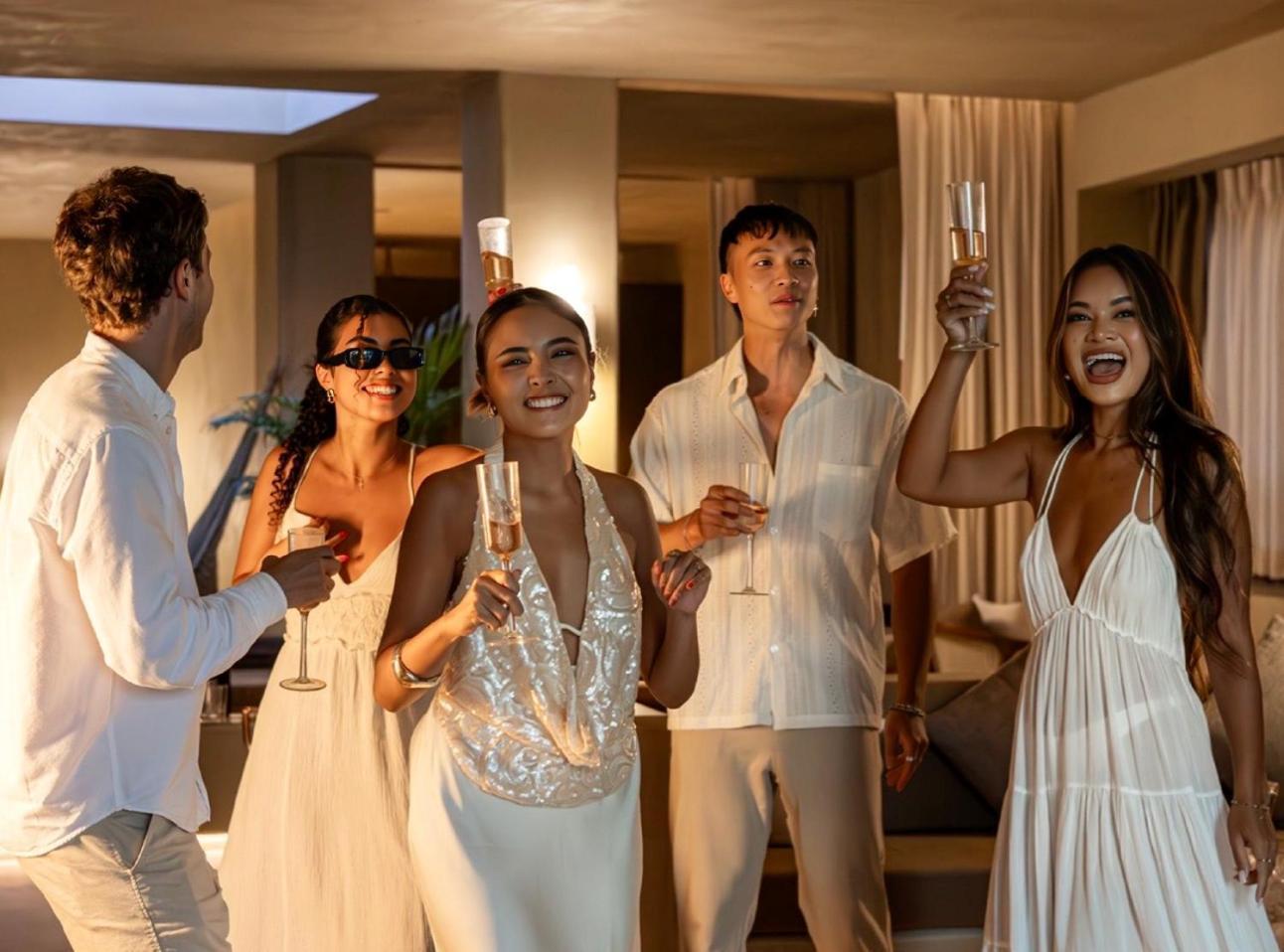 Cafe Del Mar Phuket - Suite & Penthouse Pantai Kamala Luaran gambar